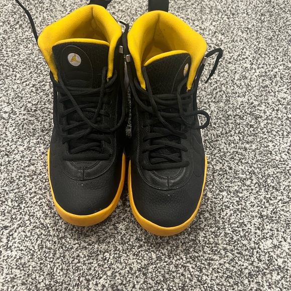 Yellow Jordan junpman 11’s. Price is negotiable - Picture 1 of 5